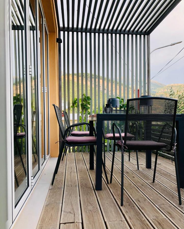 Tzavelitiko Home هيماري المظهر الخارجي الصورة