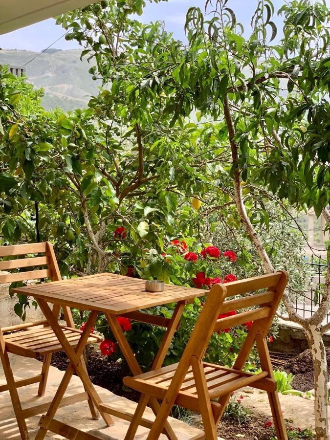 Tzavelitiko Home هيماري المظهر الخارجي الصورة